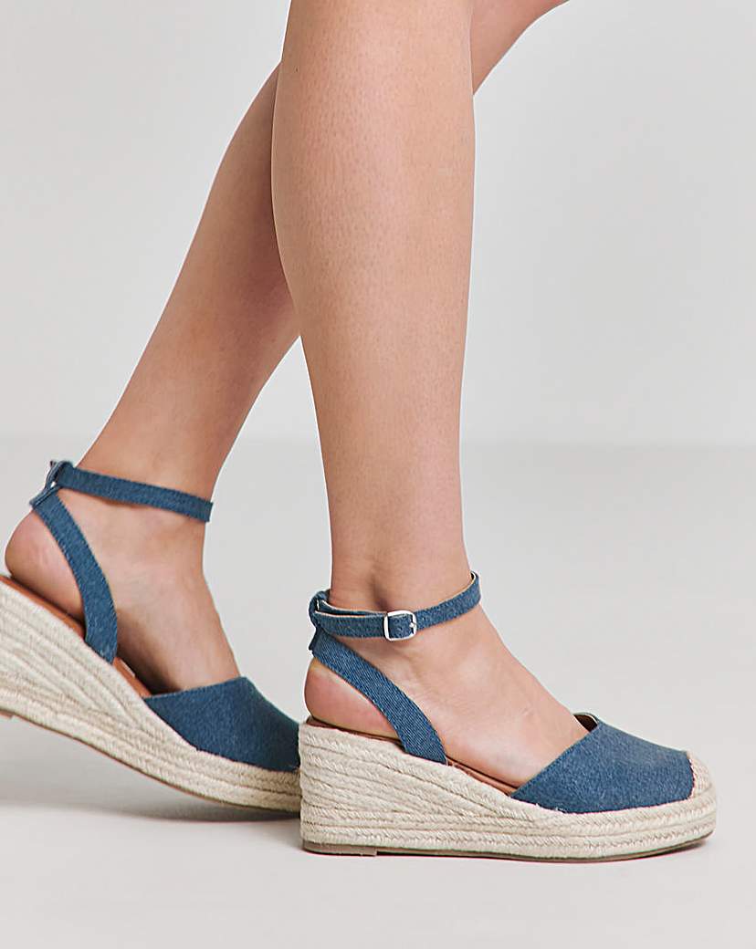Closed Toe Buckle Espadrille Ex Wide