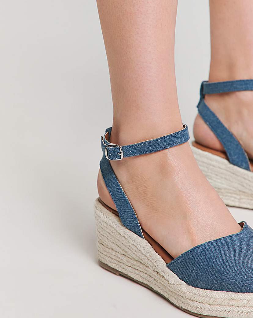 Closed Toe Buckle Espadrille Ex Wide