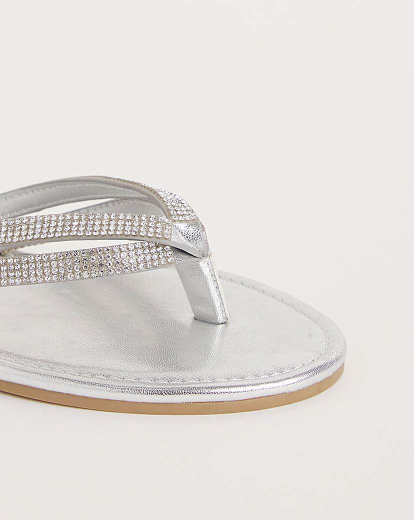 Two Strap Toe Post Flat Sandal Ex Wide