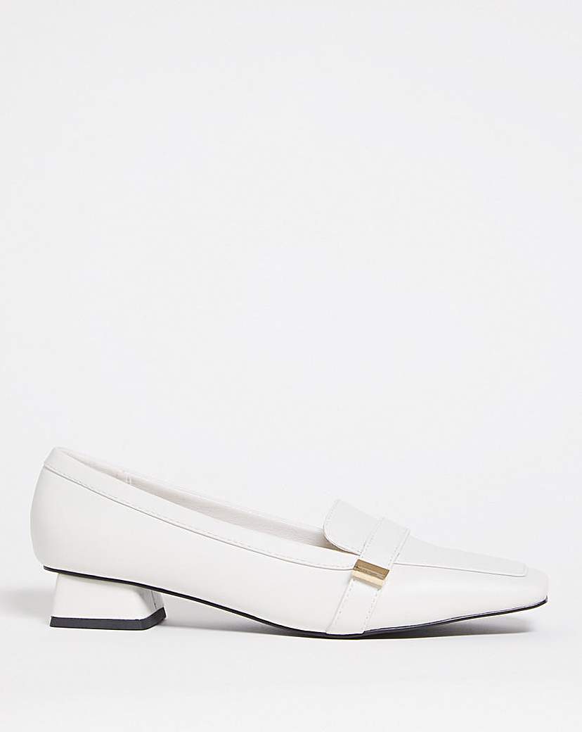 Trim Loafer E Fit