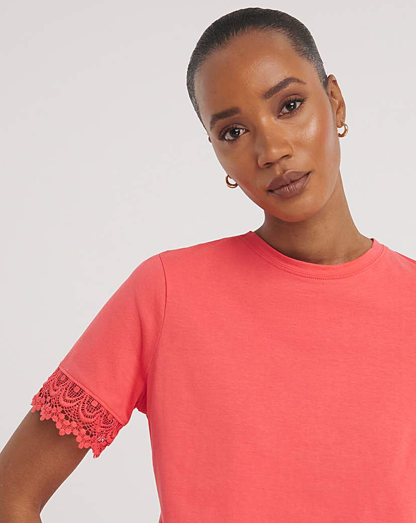 Pink Lace Trim Short Sleeve T-Shirt