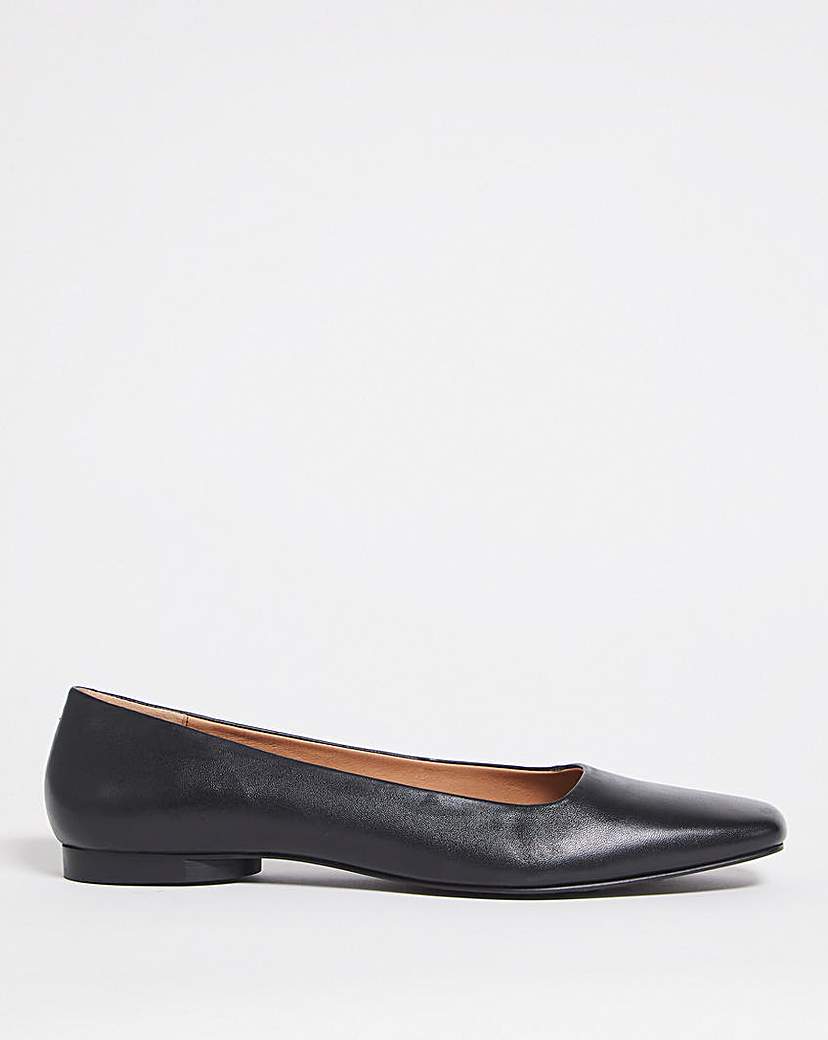 Leather Square Toe Ballerina EEE Fit