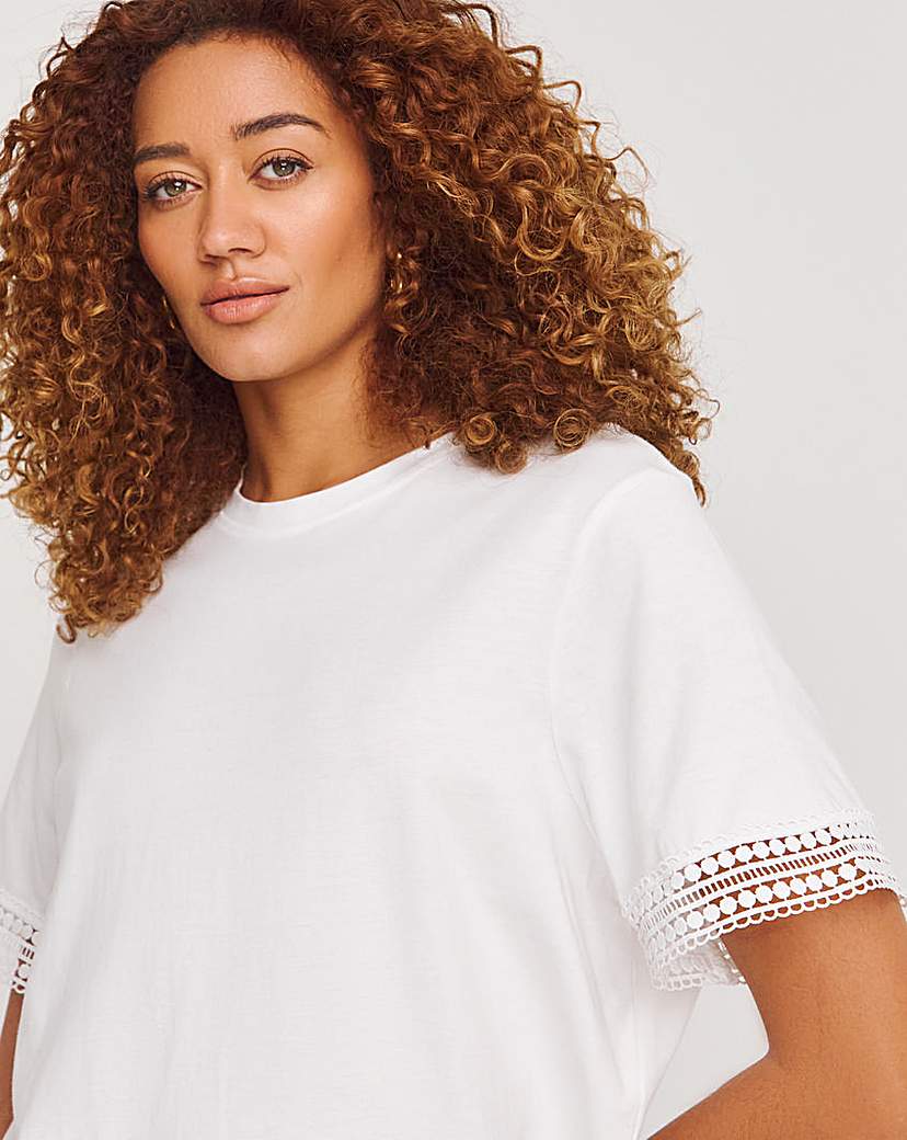 White Lace Trim Short Sleeve Top