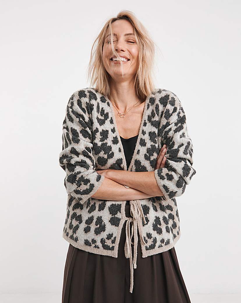 ANIMAL PRINT CARDIGAN