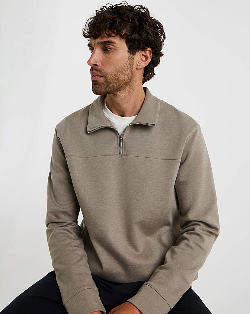 New In - Folio Interlock 1/4 Zip Sweatshirt