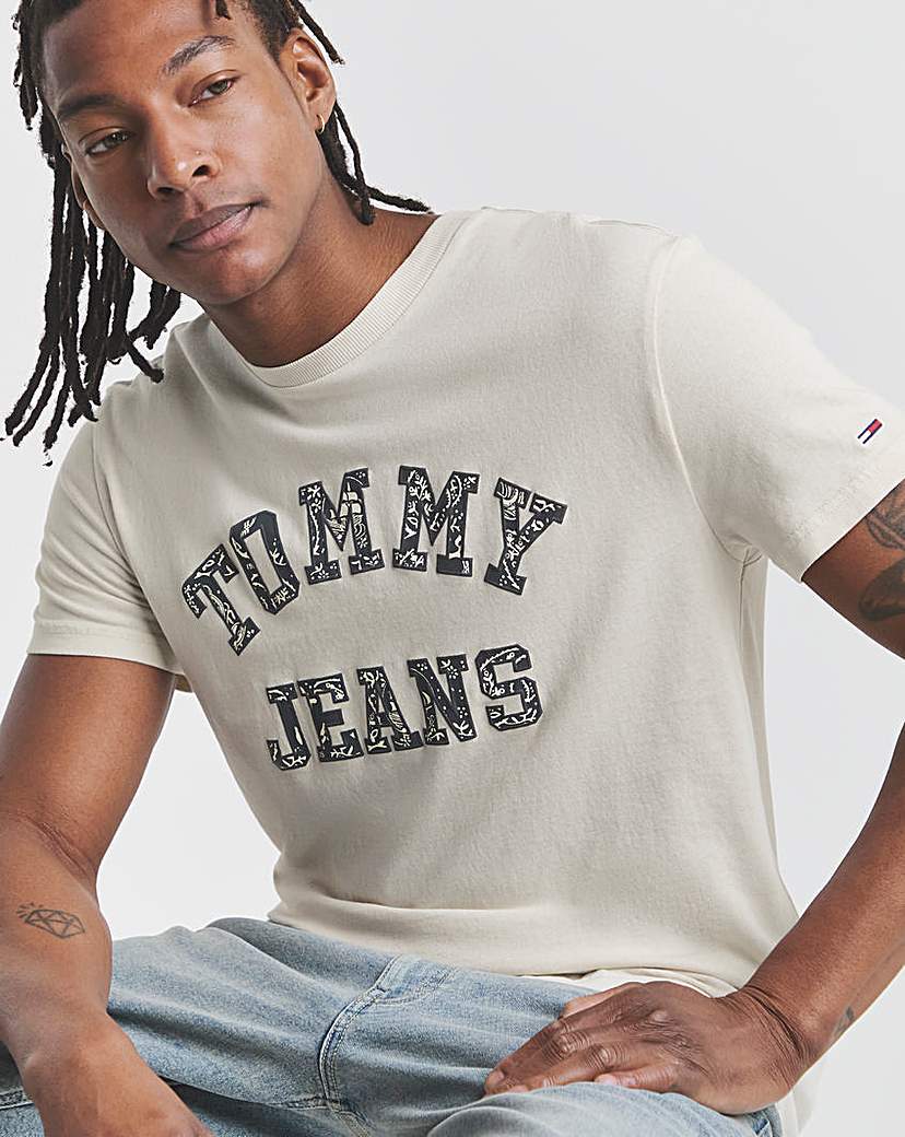 Tommy Jeans College Logo T-Shirt