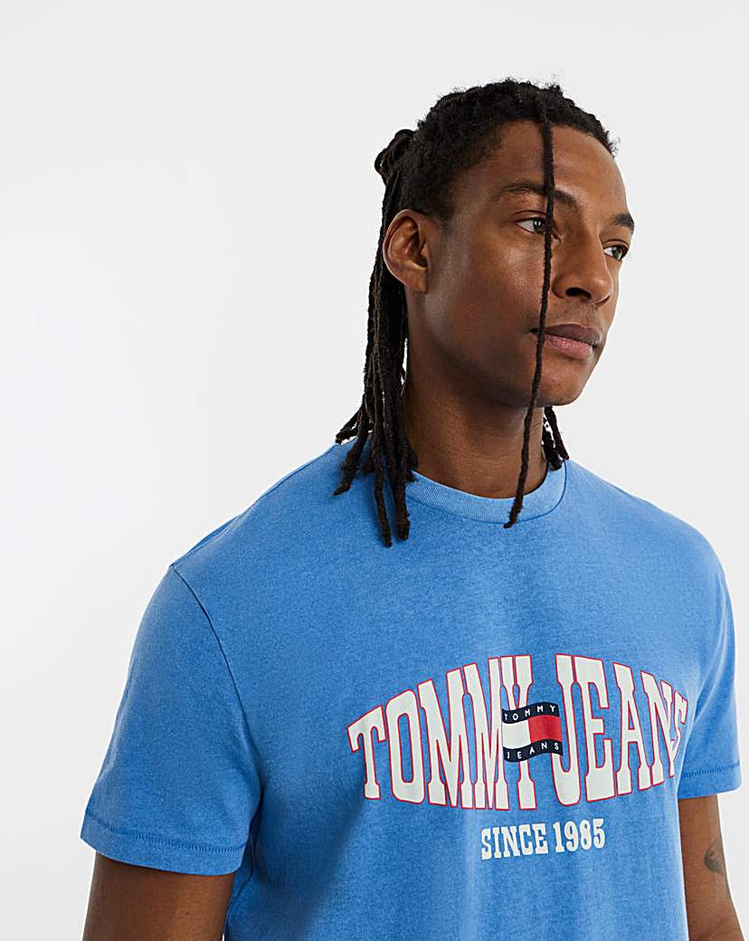 Tommy Jeans Waving Flag T-Shirt
