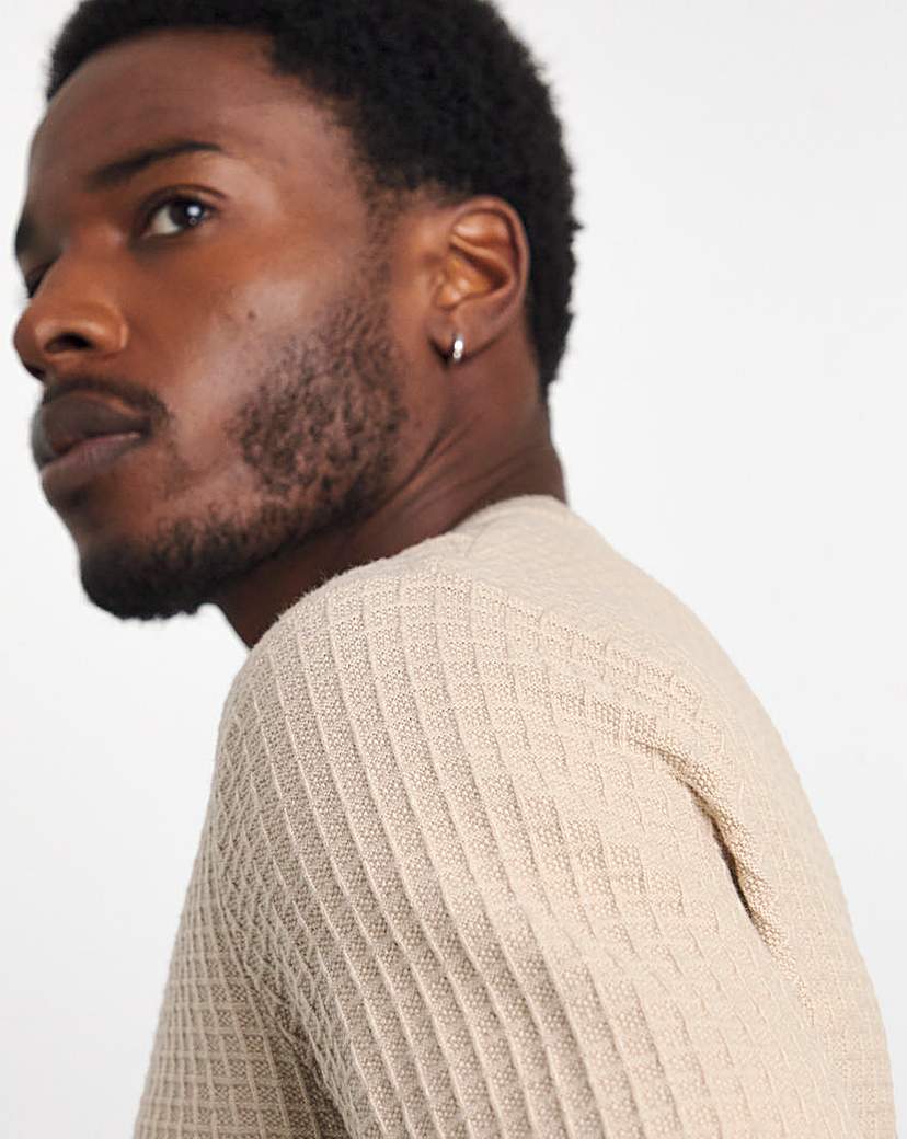 Grid Textured Knitted Crew Neck Jumper