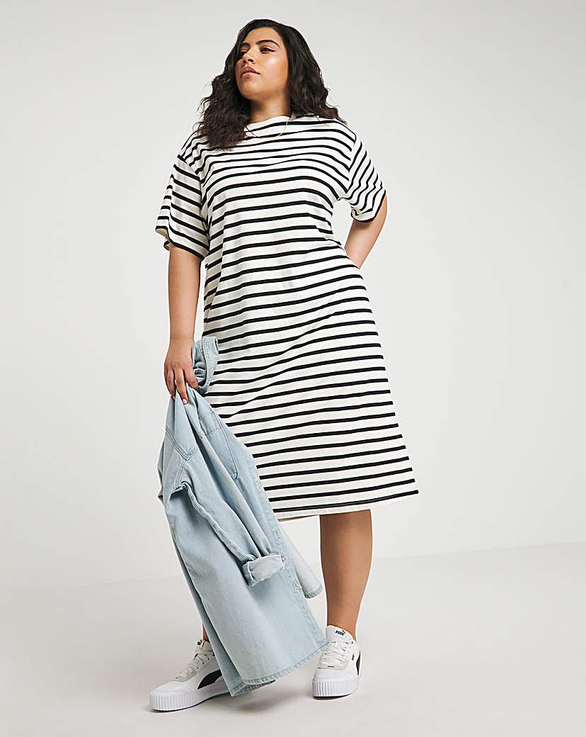 White Stripe Midi T-Shirt Dress