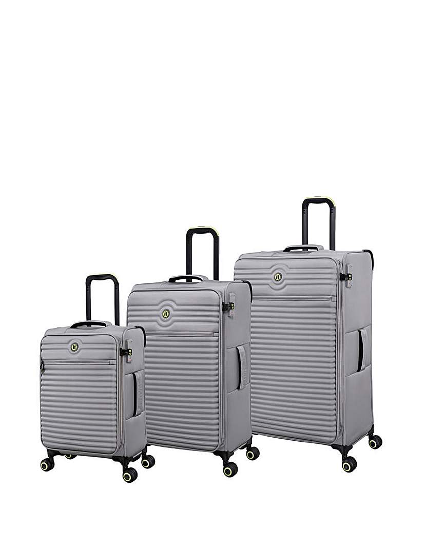 New In - IT Luggage Circulator 3pc Suitcase Set