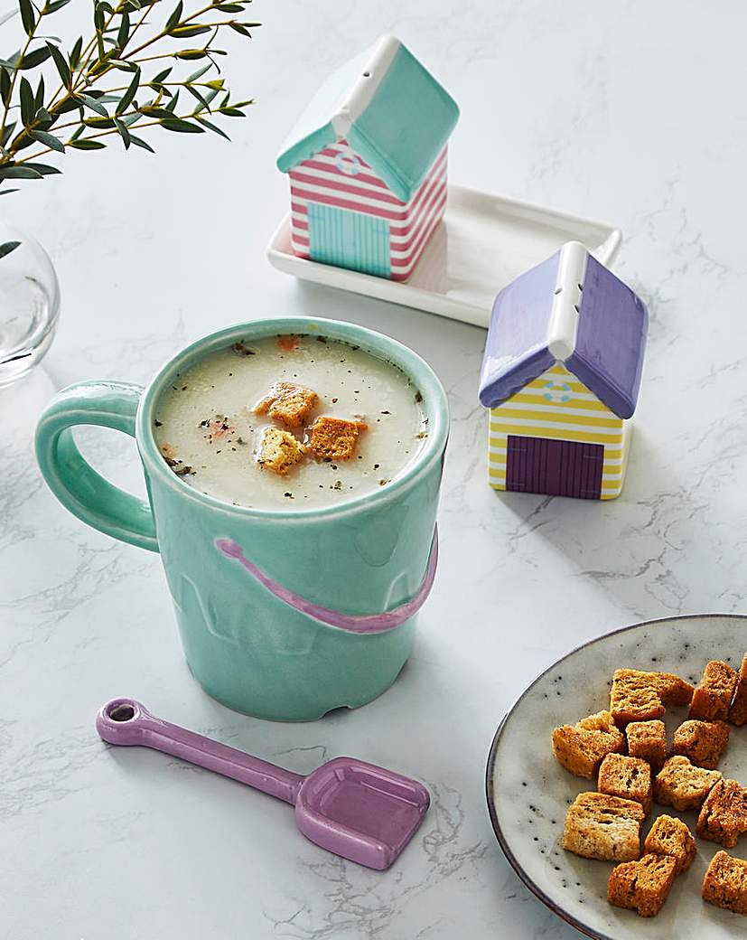 Bucket Mug and Hut Salt & Pepper Set