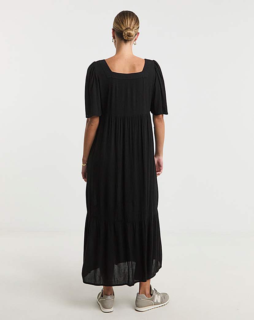 Black Crinkle Maxi Dress