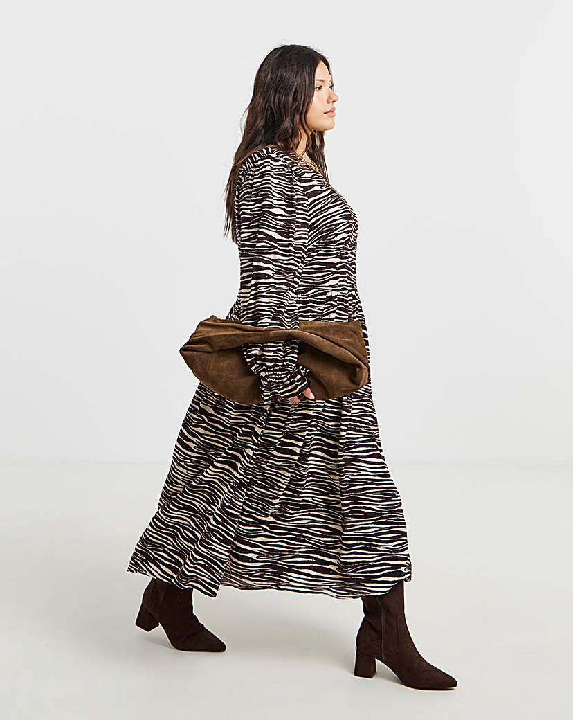 New In - Zebra Pocket Midi Dress