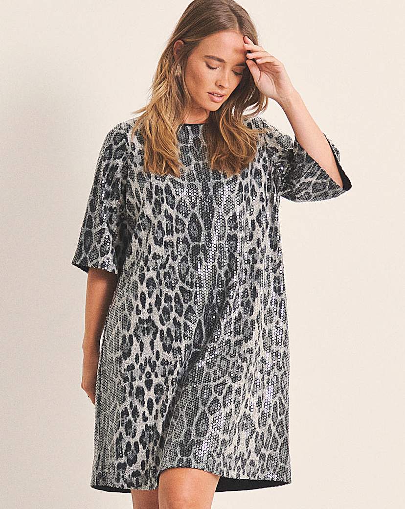 New In - Grey Leopard Sequin T-Shirt Dress