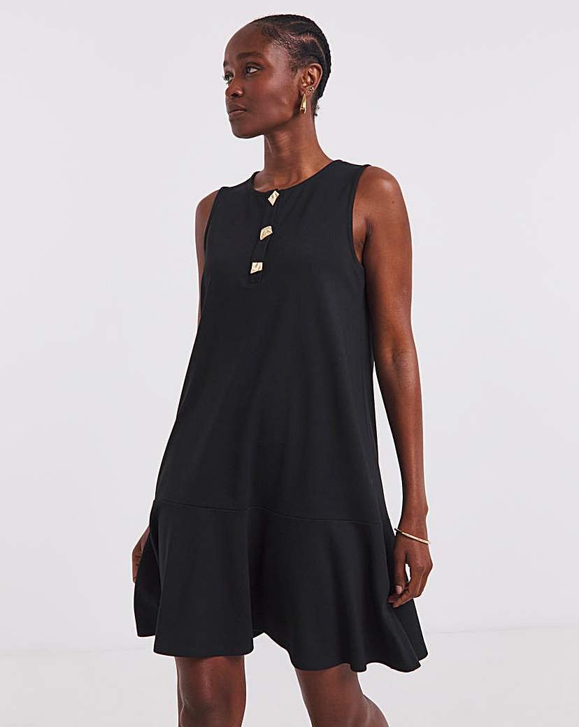 New In - Black Ponte Shift Dress