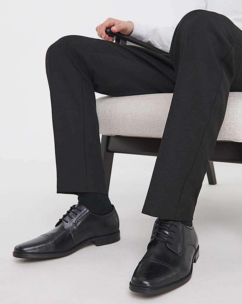Clarks Howard Cap Shoes Wide Fit - Black