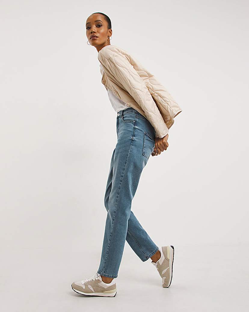 24/7 Authentic Light Boyfriend Jeans