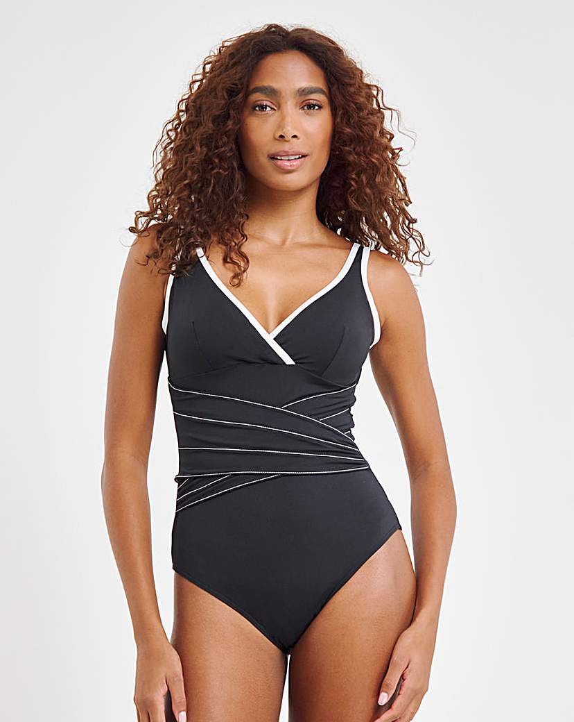 MAGISCULPT Flatter Me Swimsuit