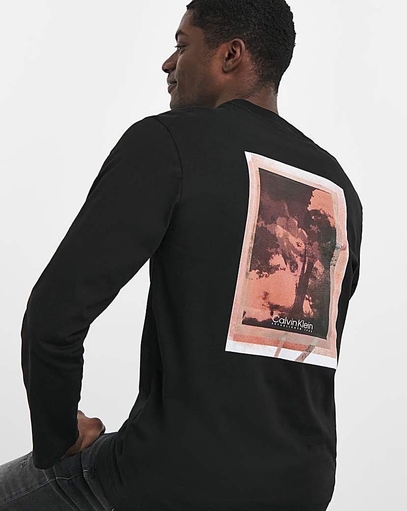 Calvin Klein Long Sleeve Graphic T-Shirt