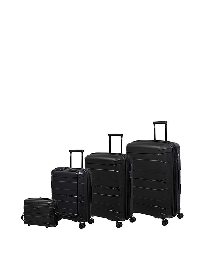 IT Luggage Momentous Suitcase Set