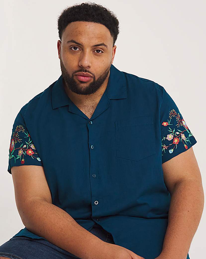 Short Sleeve Embroidery Shirt