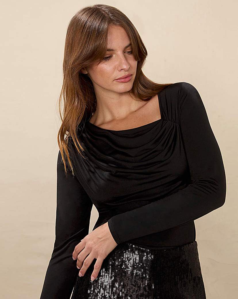 Ro&Zo Asymmetric Neckline Jersey Top