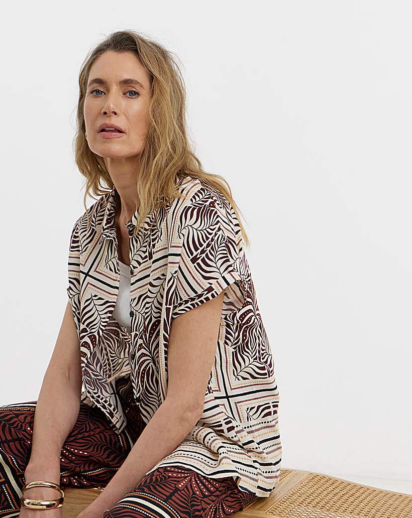 New In - Border Print Short Sleeve Shirt