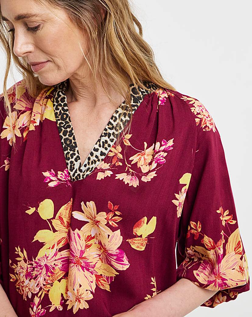 Collarless Puff Sleeve Top