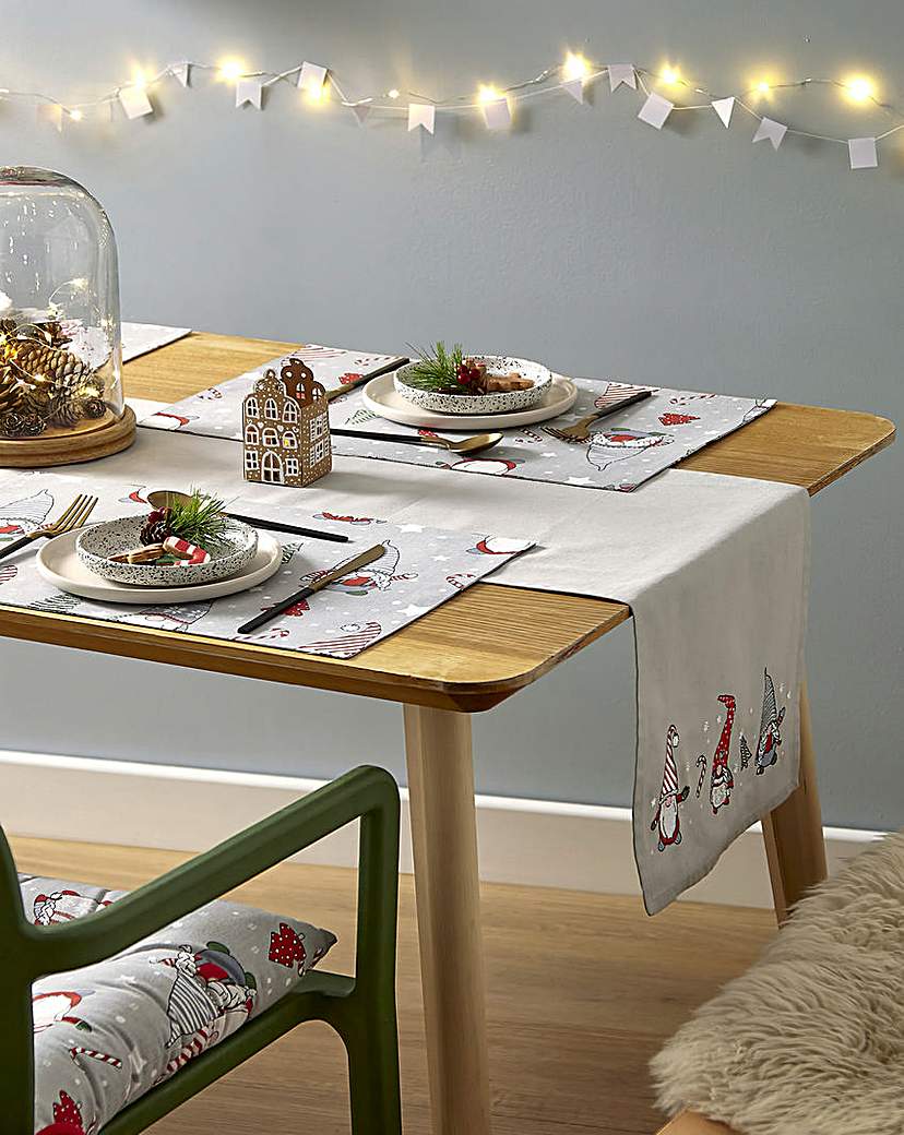 New In - Christmas Gnomes Runner