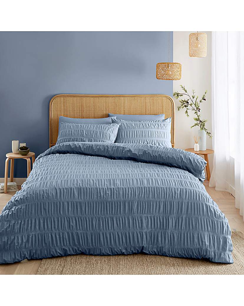 Catherine Lansfield Seersucker Duvet Set