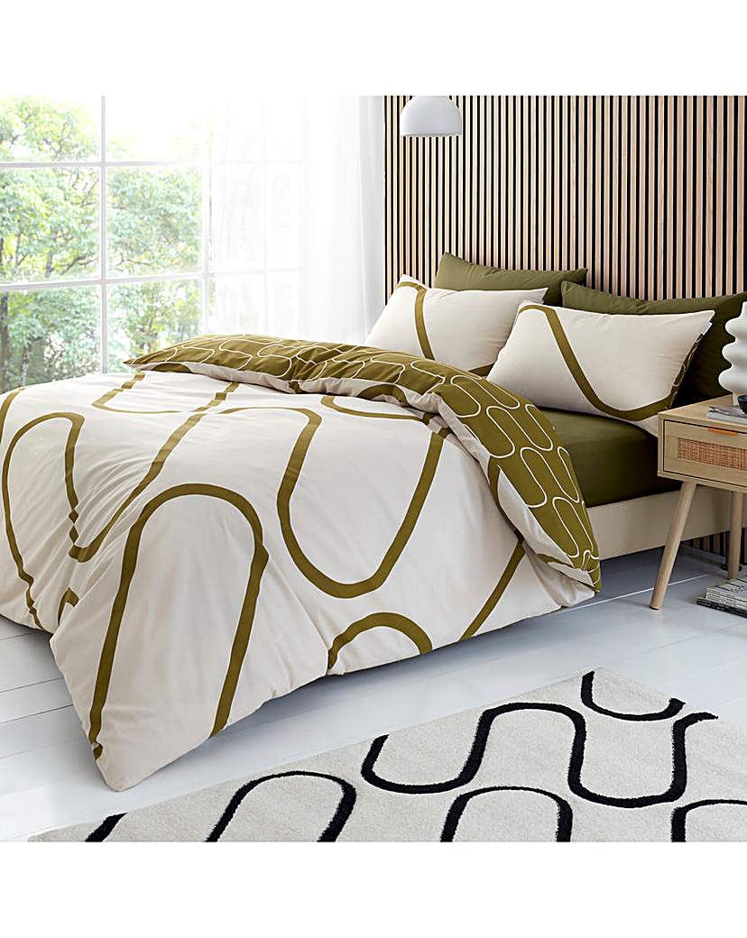 New In - Catherine Lansfield Linear Duvet Set