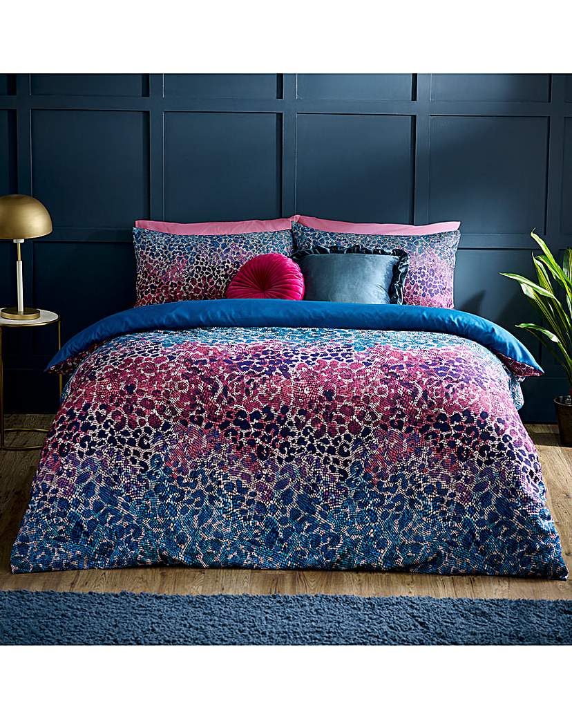 New In - Catherine Lansfield Animal Duvet Set