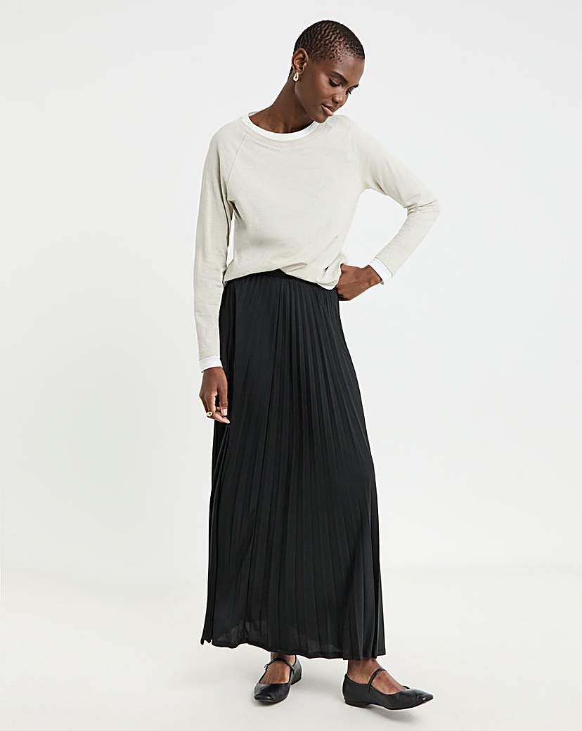 Pleated Pull On Jersey Maxi Skirt
