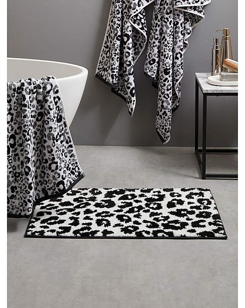 New In - Fusion Animal Print Bath Mat