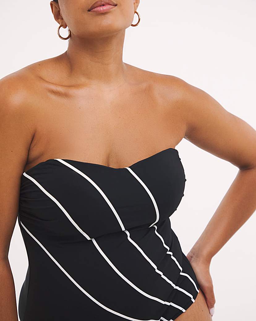 MAGISCULPT Bandeau Swimsuit