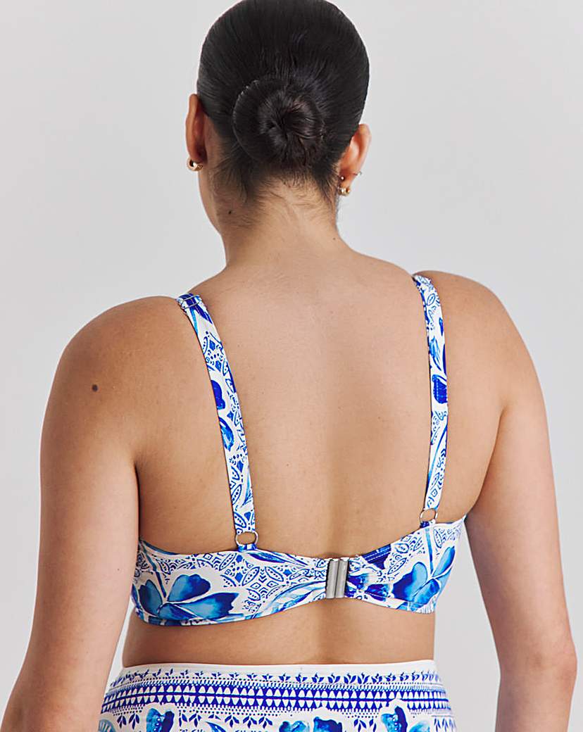 Magisculpt Twist Front Plunge Bikini Top