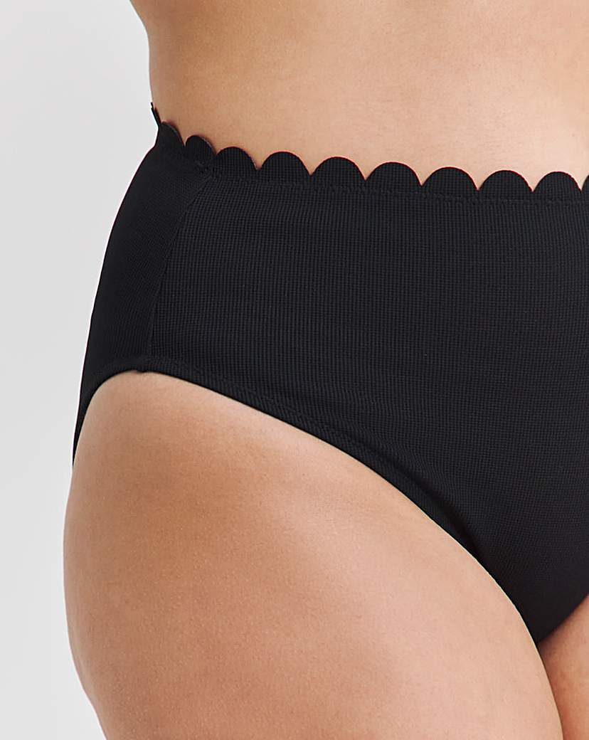 MAGISCULPT Contour Me Bikini Bottoms