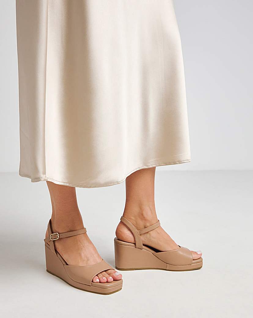 Barely There Wedge Sandal Ex Wide