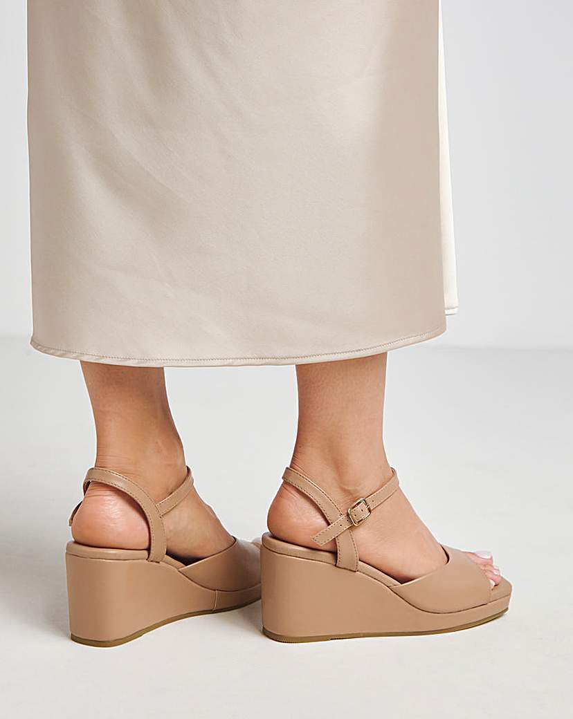 Barely There Wedge Sandal Ex Wide
