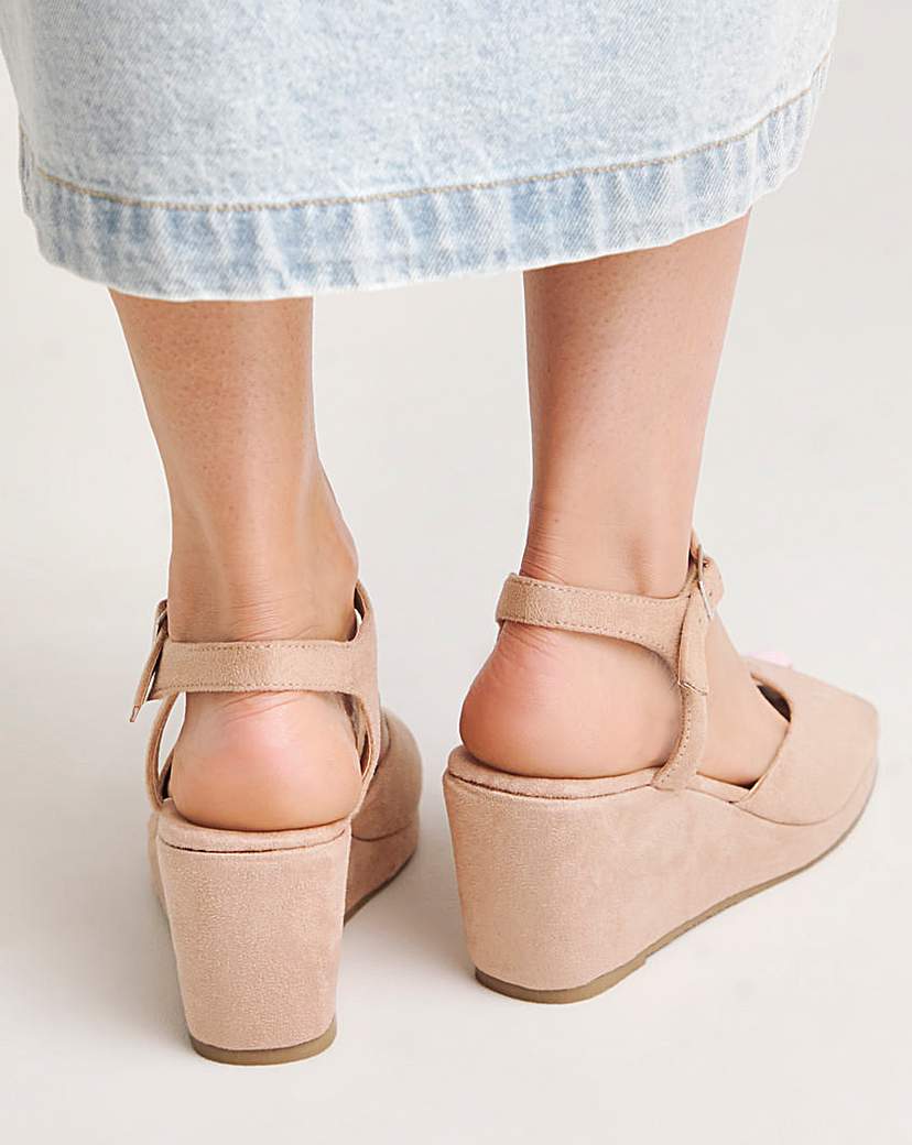 Barely There Wedge Sandal Ex Wide