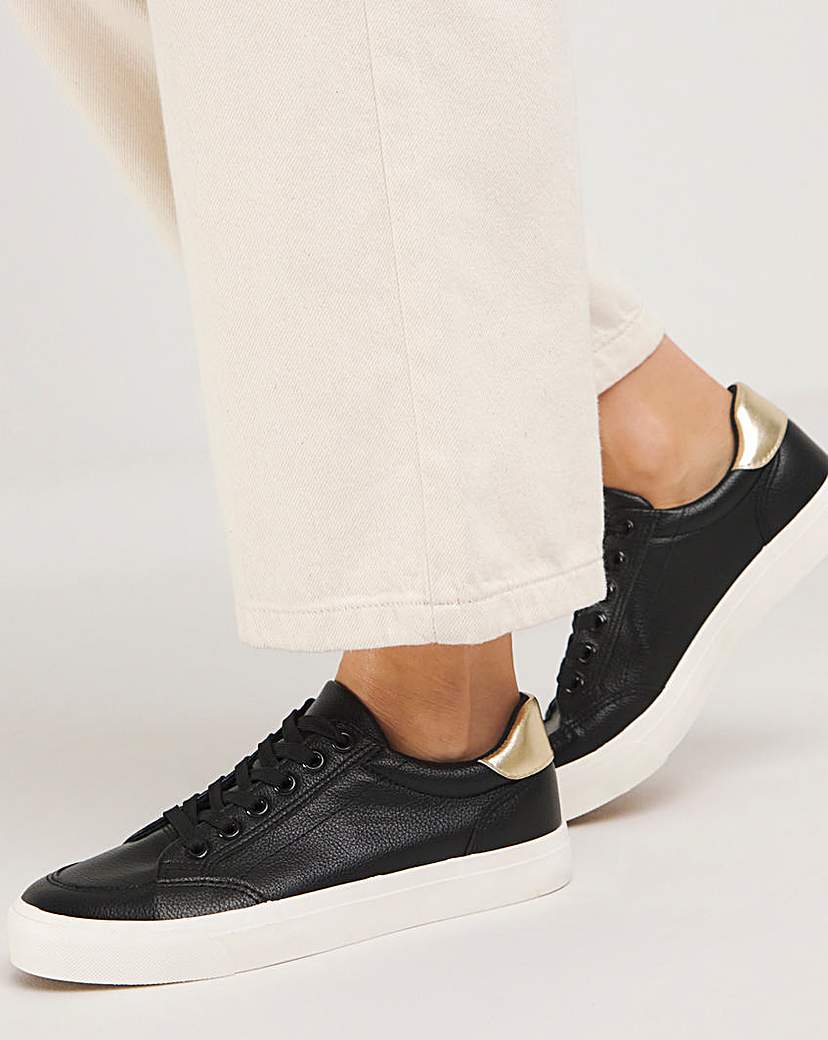 Classic Lace Up Trainer Ex Wide