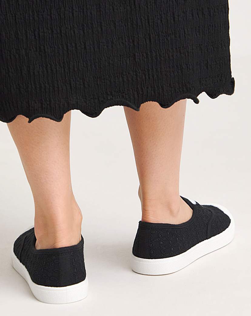 Lace Up Plimsole Wide Fit
