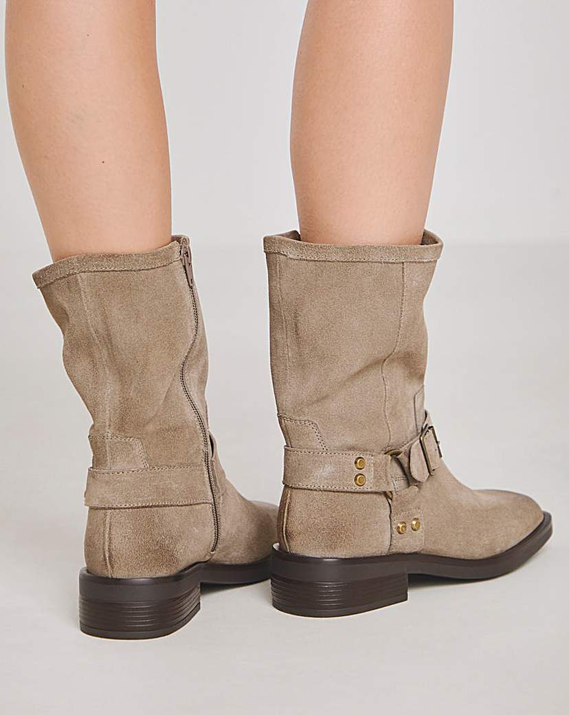 Harness Buckle Boot Wide