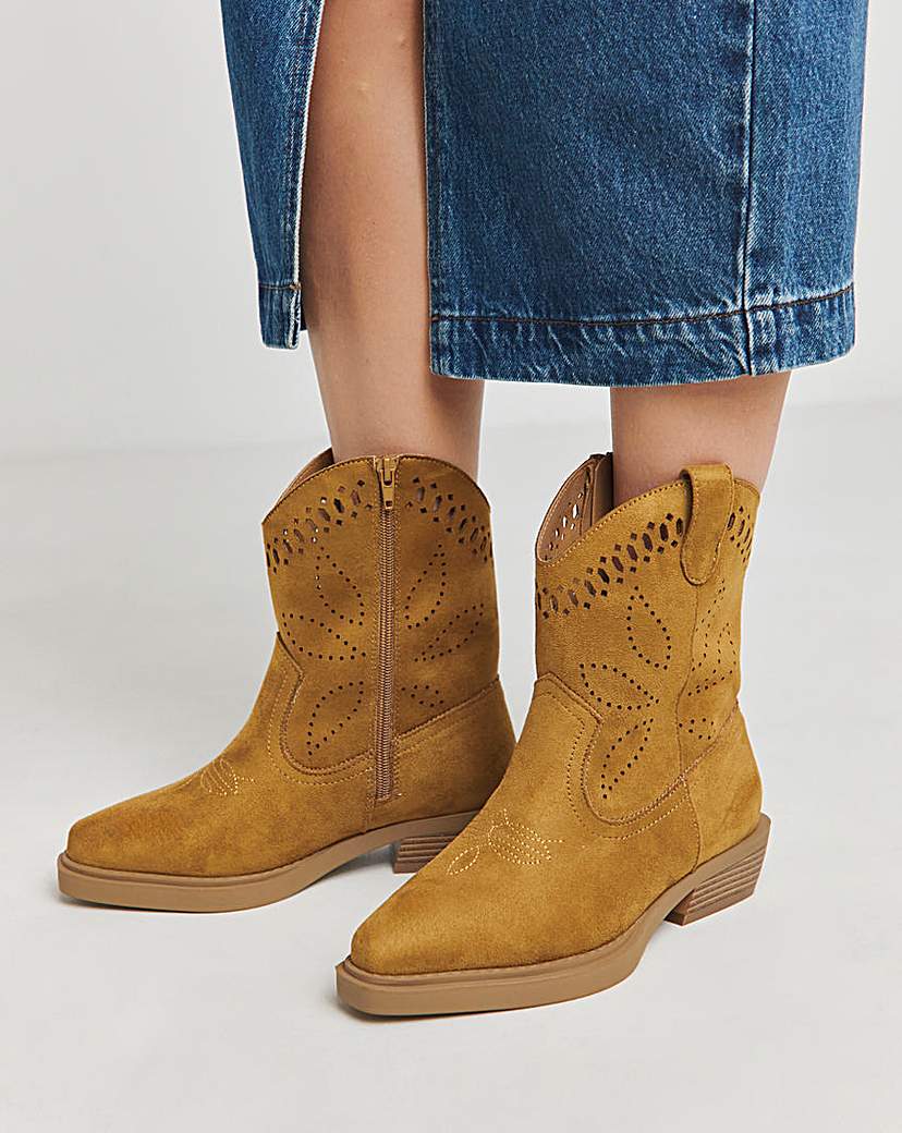Laser Cut Western Boot Wide