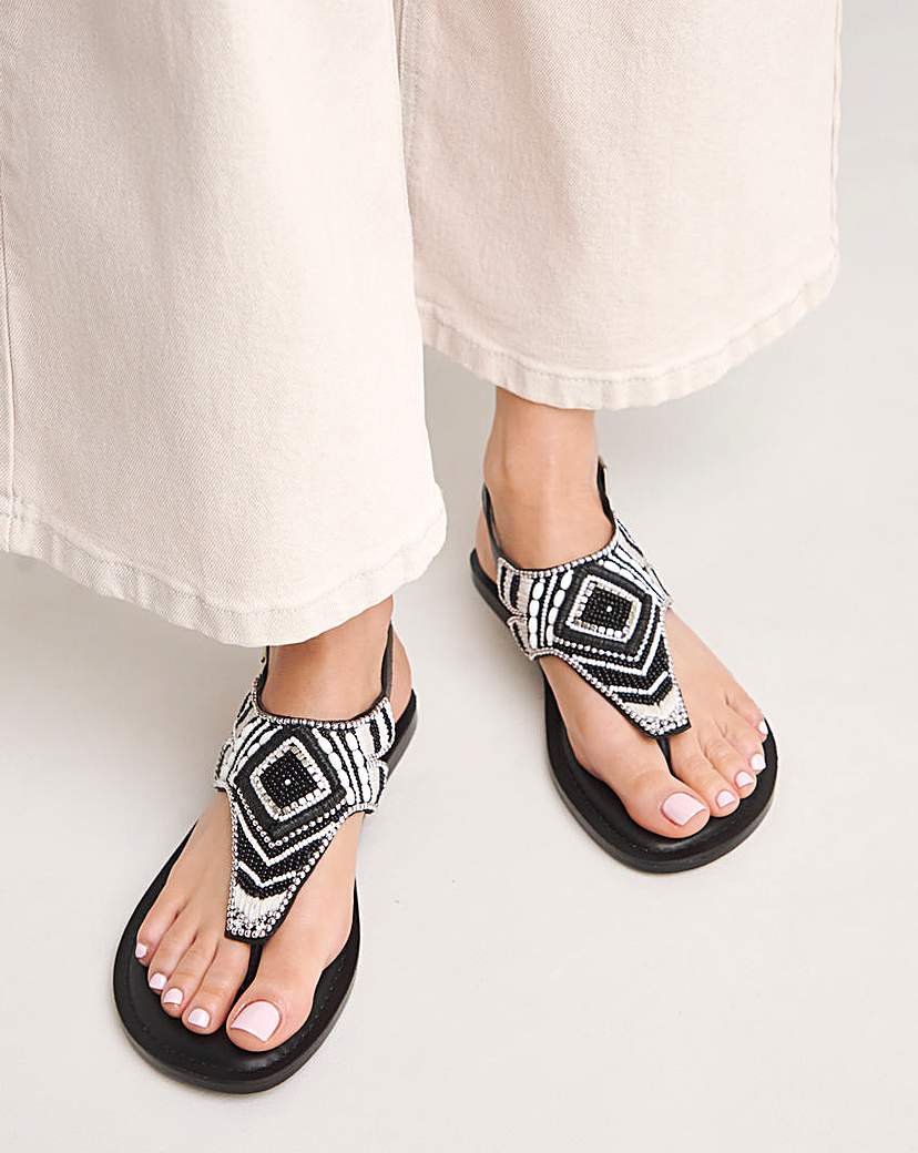 Beaded Toe Post Flat Sandal Wide