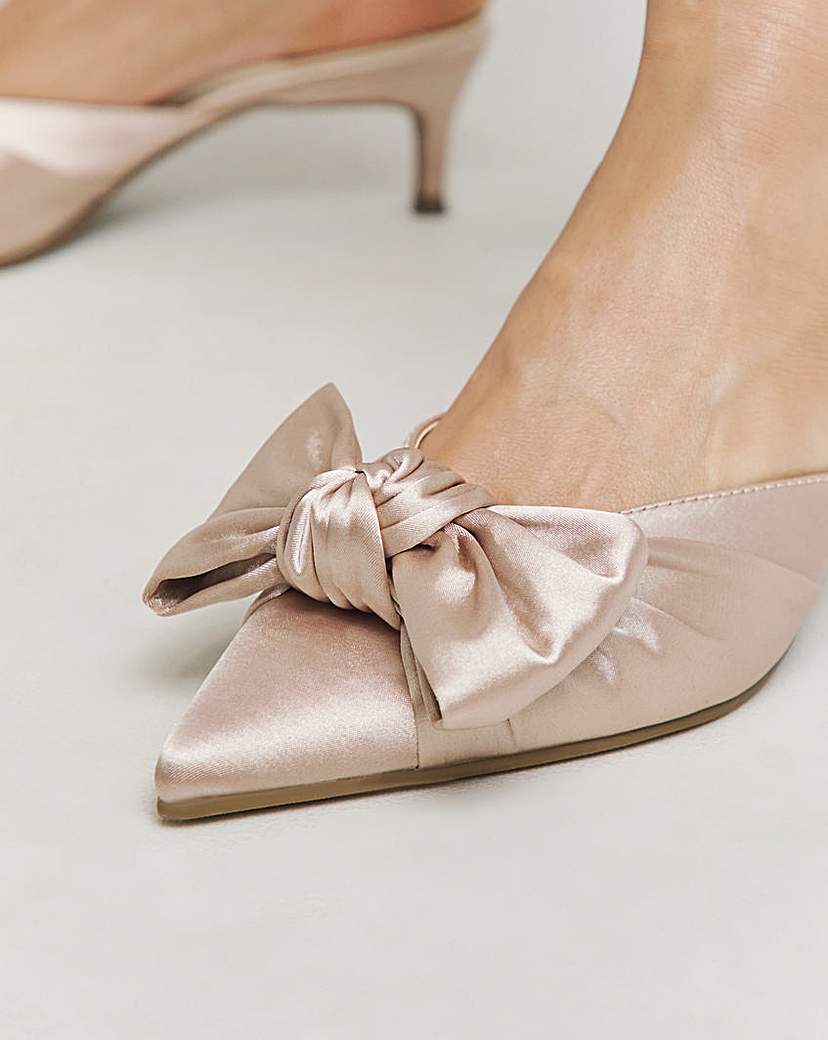 Pointed Bow Kitten Heel Mules Ex Wide