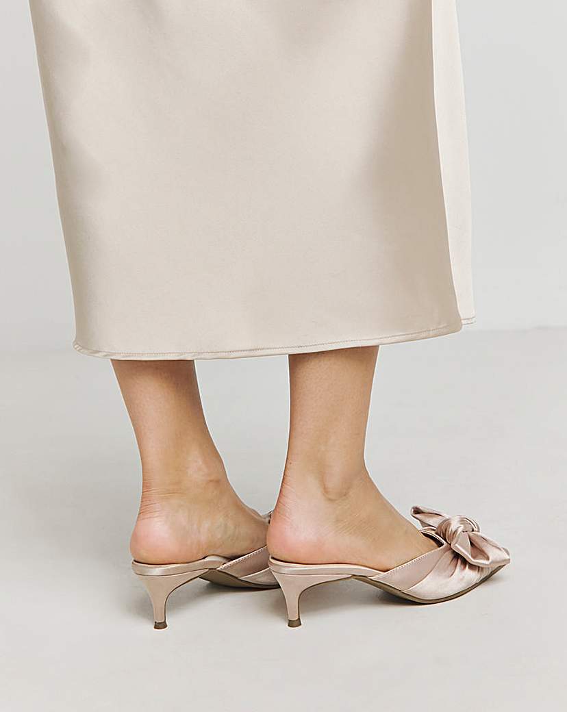 Pointed Bow Kitten Heel Mules Ex Wide