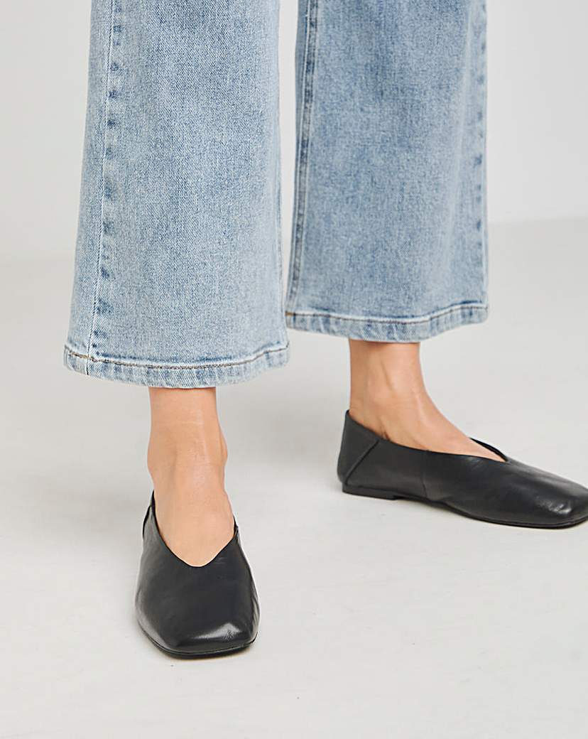 Soft Leather High Cut Ballerina ExWide