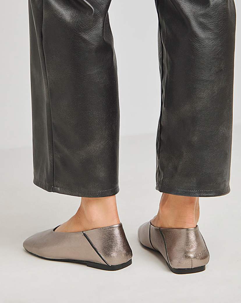 Soft Leather High Cut Ballerina ExWide