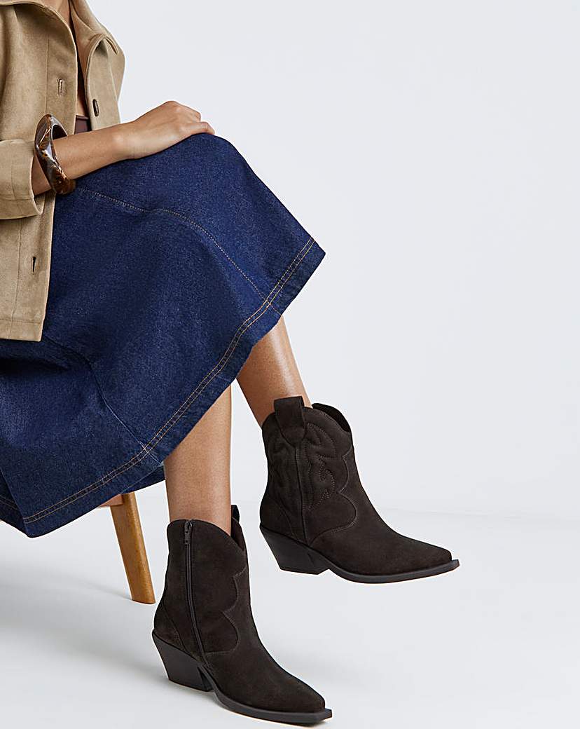Embroidered Ankle Western Boots Wide